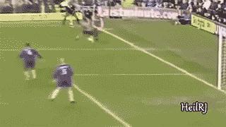 那些年令人惊艳小角度破门!