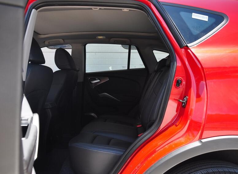 外观运动炫酷动力好的轿车,全新二代海马s5图片及报价