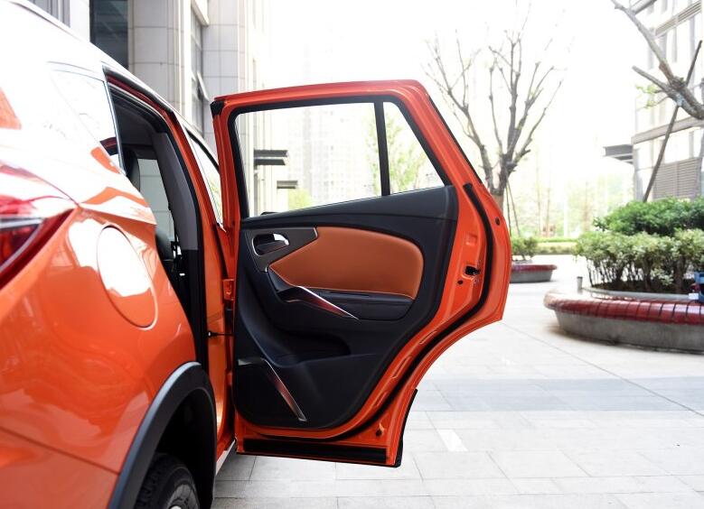 外观运动炫酷动力好的轿车,全新二代海马s5图片及报价