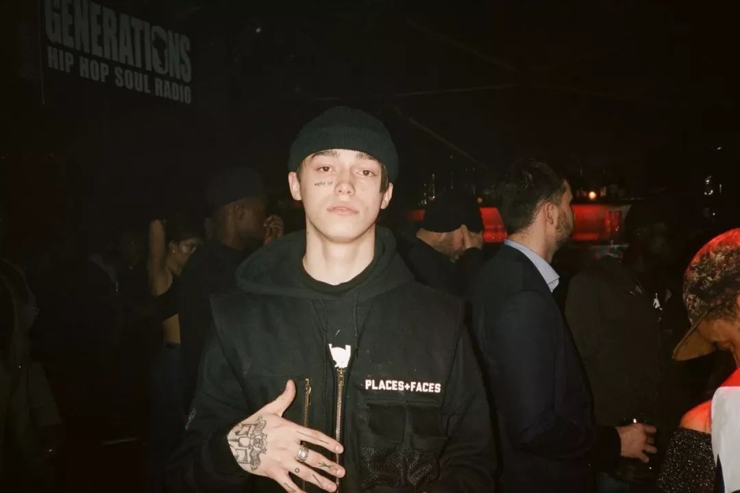 这群「不务正业」的潮流摄影师,是怎样引领街拍文化的?