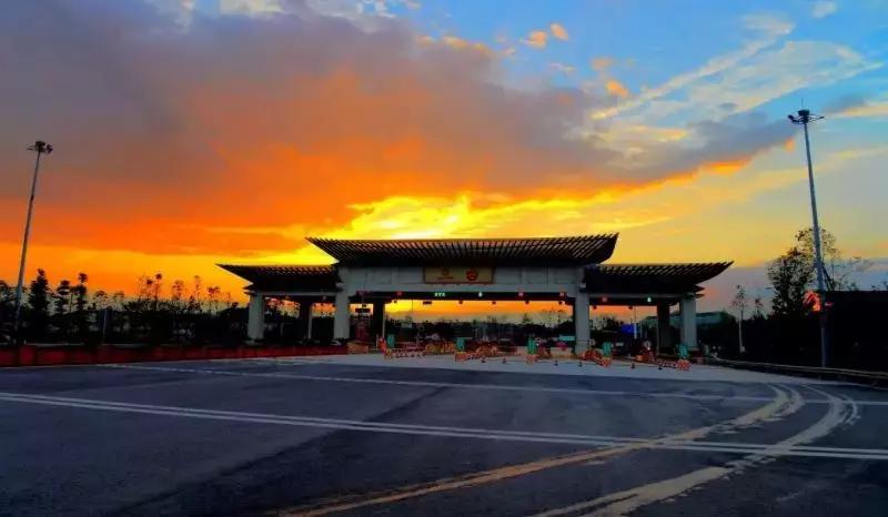 谁说三排不如单排,三台县城哪个区好