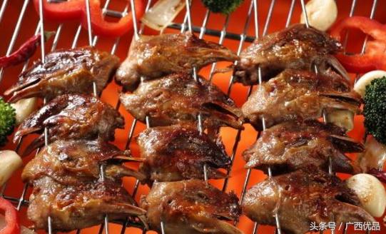 烧烤怎样燃炭最好,户外烧烤炭怎么点燃