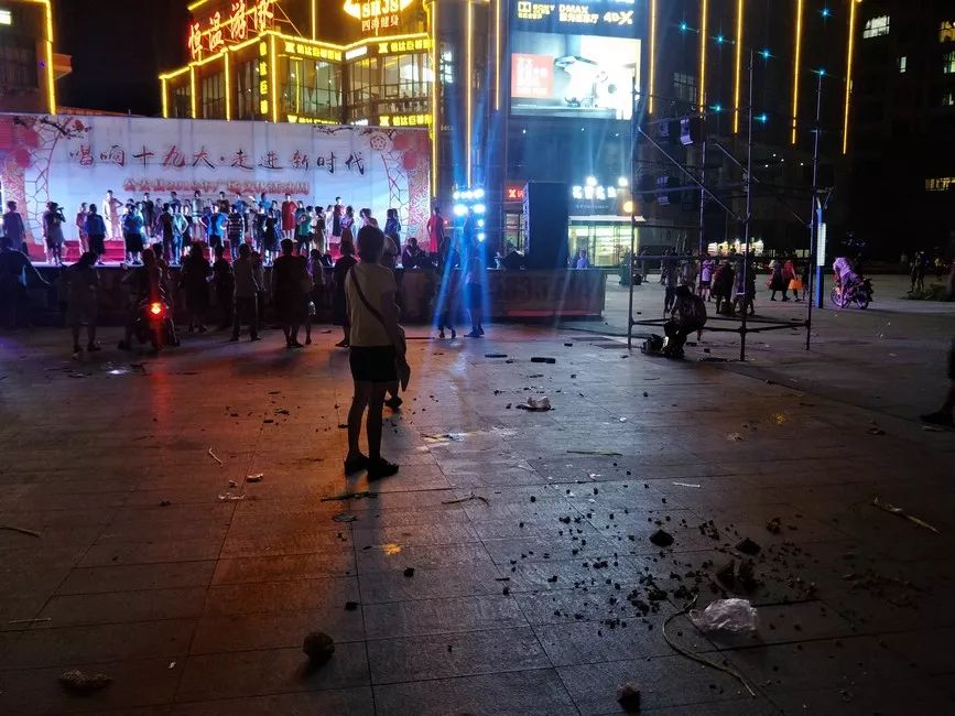 公安人，你有一张免费的电话充值卡未领取！