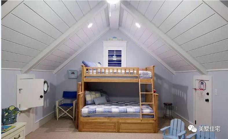 家有阁楼楼梯设计,家有斜顶阁楼