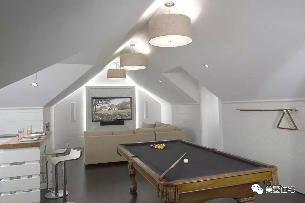 家有阁楼楼梯设计,家有斜顶阁楼