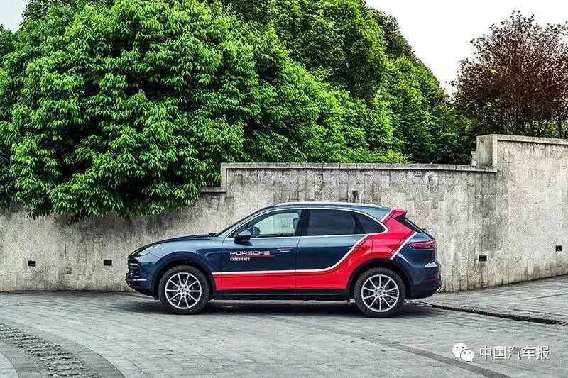 +族｜盛宴山城——试驾保时捷全新Cayenne｜中国汽车报