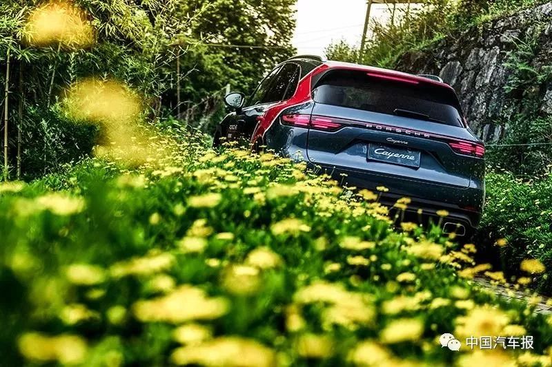 +族｜盛宴山城——试驾保时捷全新Cayenne｜中国汽车报