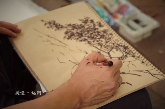 中国美院师生眼中的「文化下城」是怎样的？他们用画笔绘出了改革开放40周年的成果