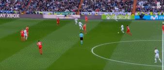 敲黑板！看朱婷演示排球“无球意识”，C罗演示足球“无球跑动”