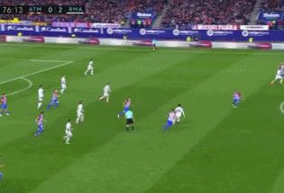 敲黑板！看朱婷演示排球“无球意识”，C罗演示足球“无球跑动”