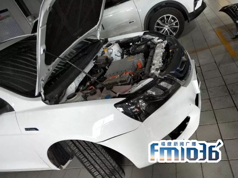 跑滴滴，福州福湾高架桥出事故，1万多元修车费没着落，问题出在哪儿？「1036三剑客」