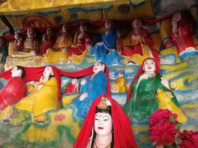 毁容式佛像修复,三代祖师佛像修复翻新