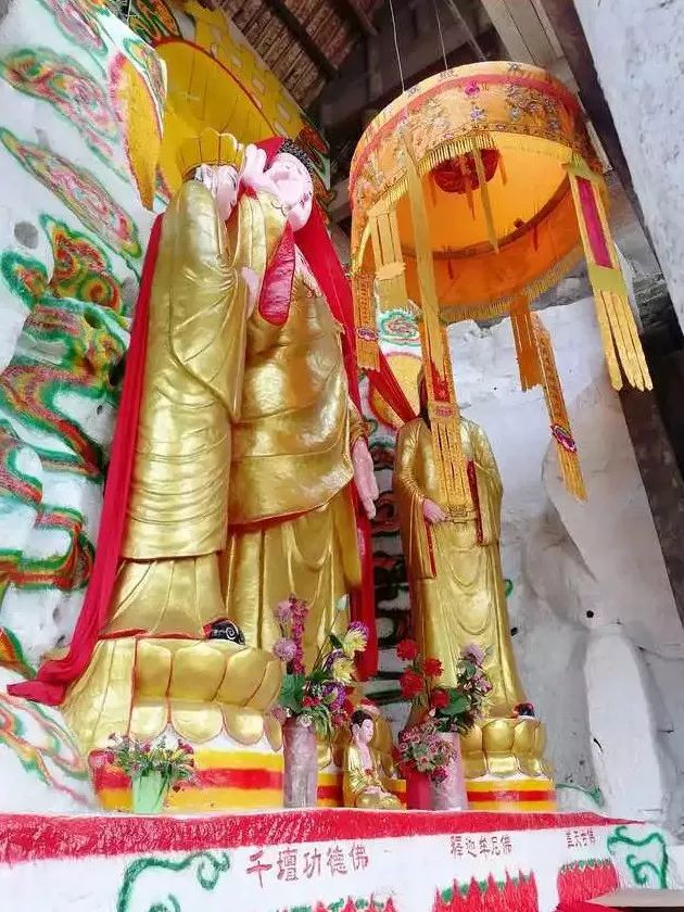 毁容式佛像修复,三代祖师佛像修复翻新