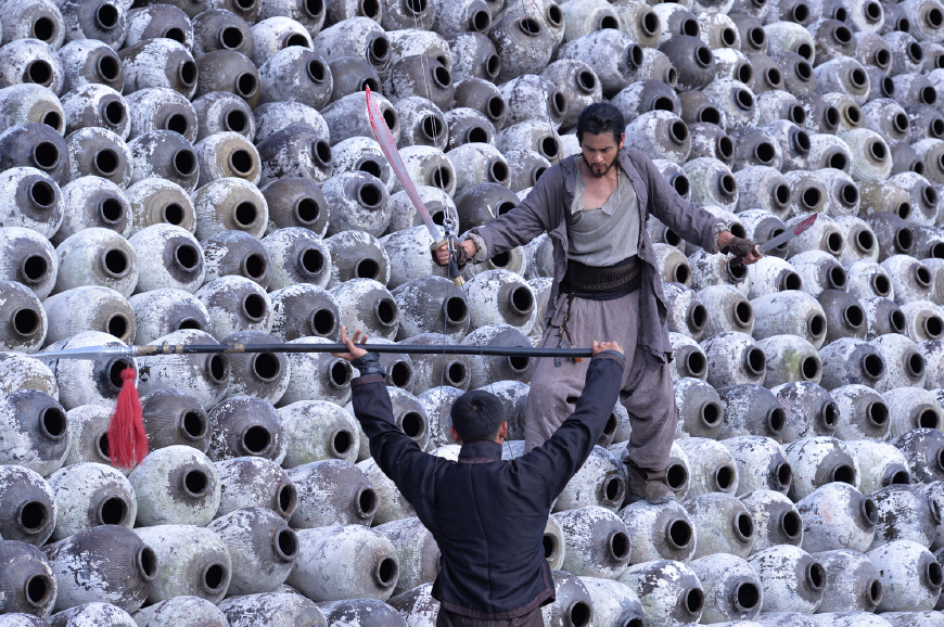 战狼吴京2免费观看完整版,吴京最新热映大片战狼2精彩片段