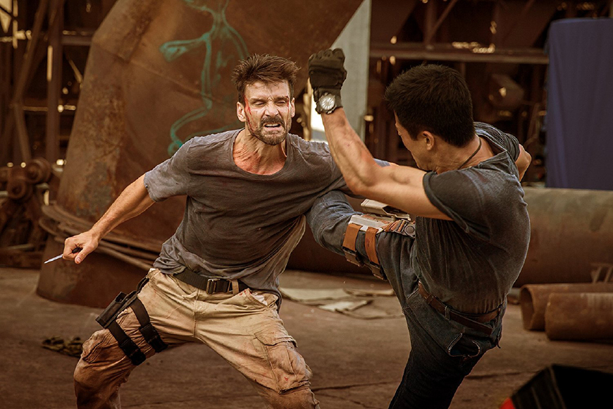 战狼吴京2免费观看完整版,吴京最新热映大片战狼2精彩片段