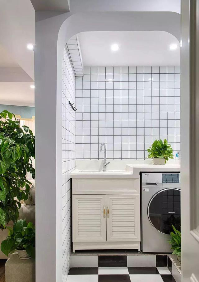 装修打通阳台房间效果,三角异形客厅装修效果图