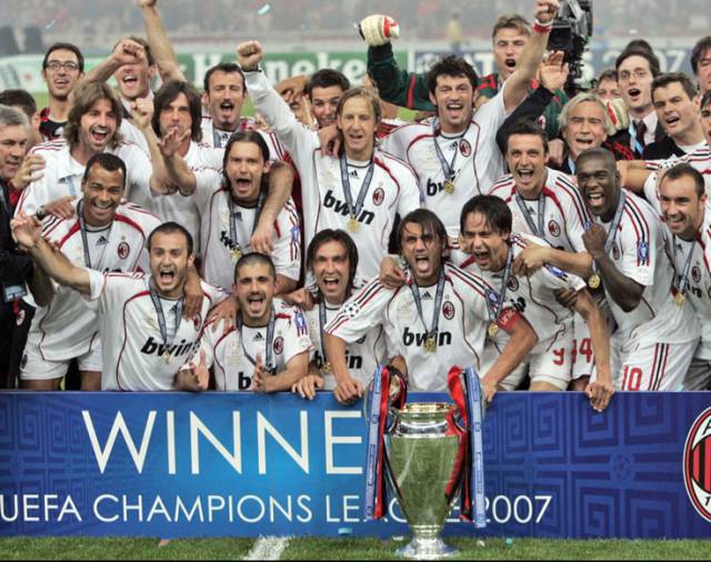 红黑军团ac米兰最强阵容,红黑军团ac米兰后防那么强吗