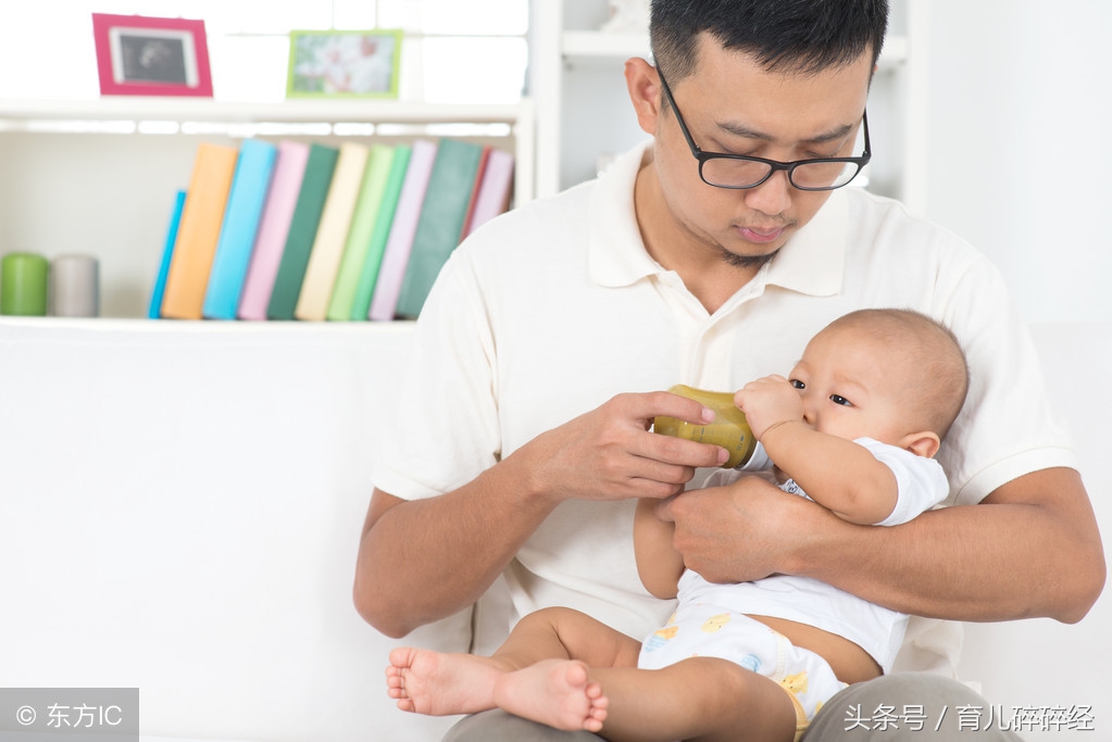 半岁宝宝睡眠少精神状态好,半岁的孩子睡眠不好怎么办