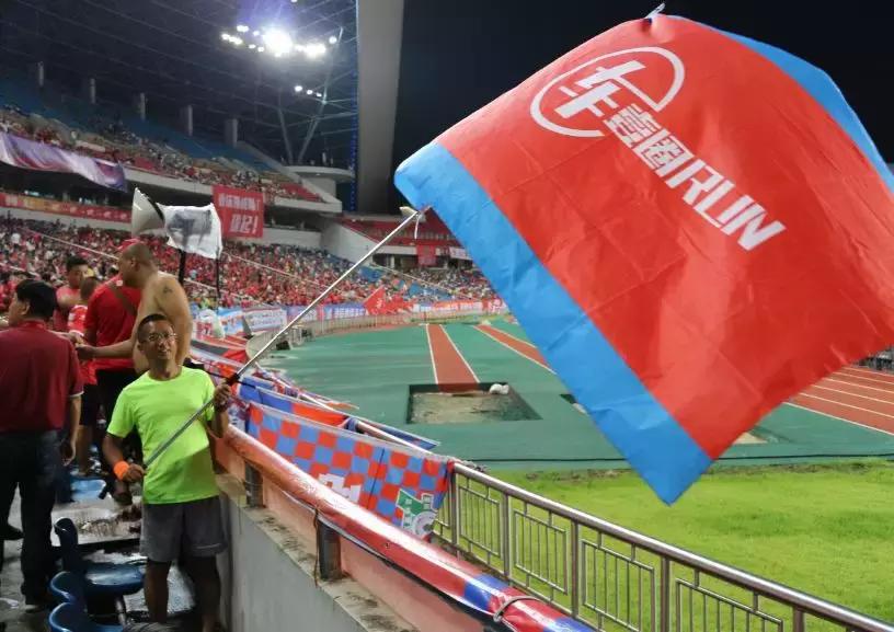 小克鲁伊夫全部视频,小克鲁伊夫赛前发布会