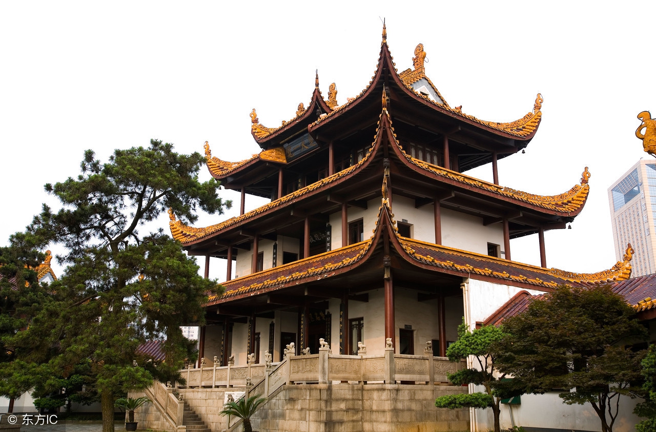 华佗开颅治曹操现实吗,华佗为曹操开颅是哪里记载的