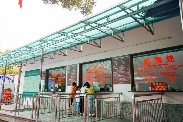 这是一条有气味的街，宝贝如云，还是莞香的起源地