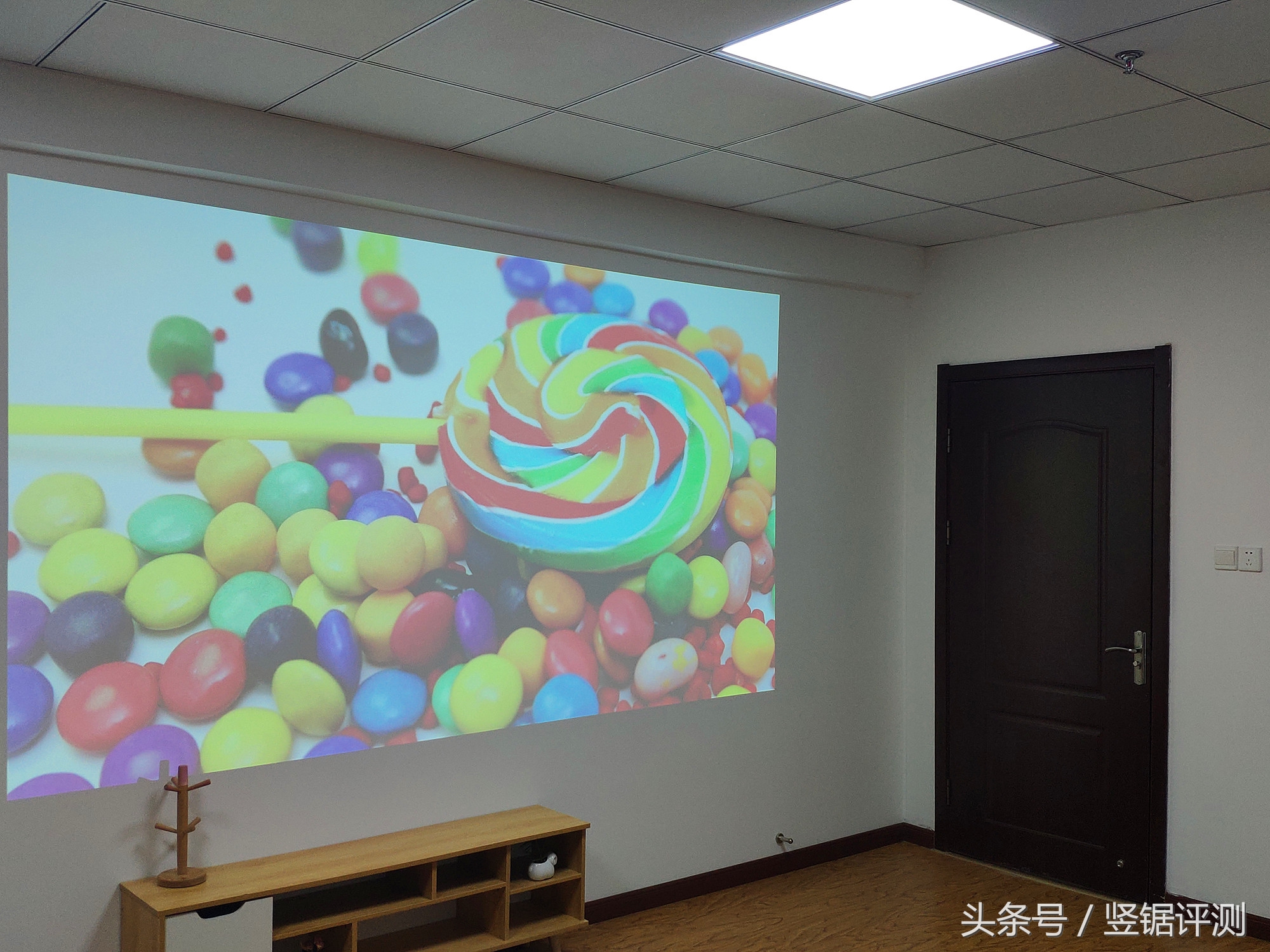 坚果v9实测多少流明,坚果v9测试