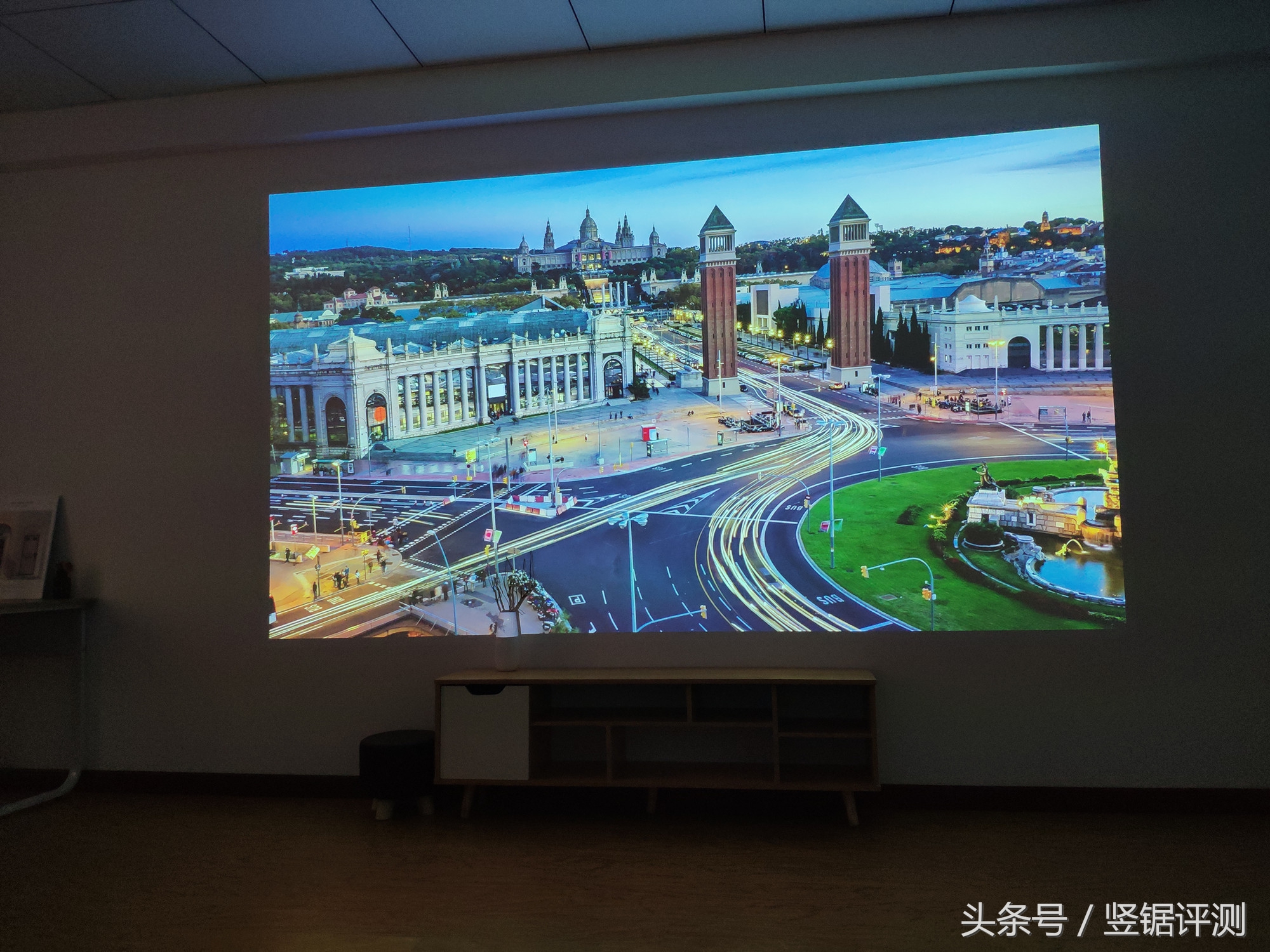 坚果v9实测多少流明,坚果v9测试