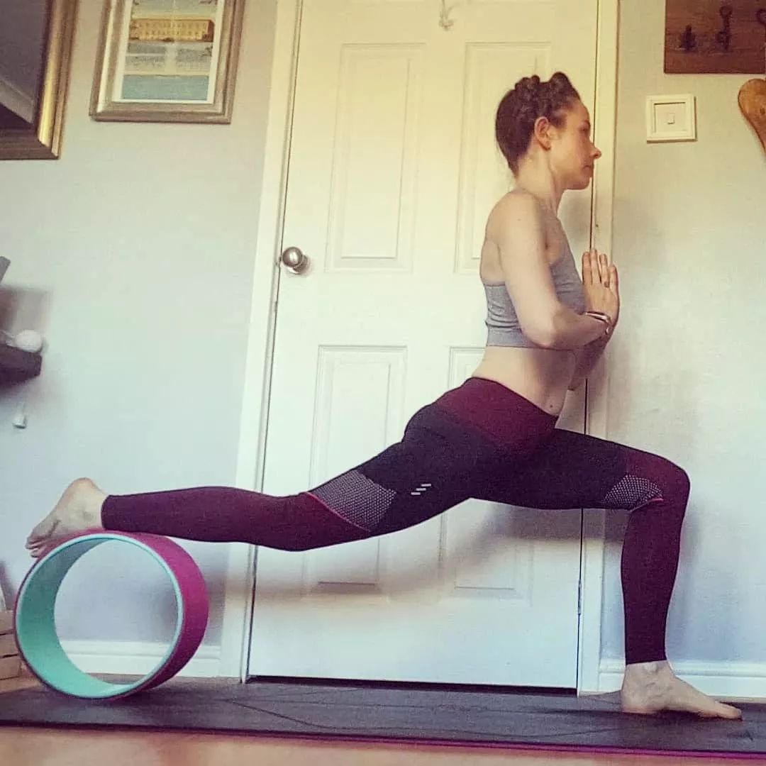 瑜伽腰酸背疼训练方法,缓解腰酸背痛的瑜伽练习