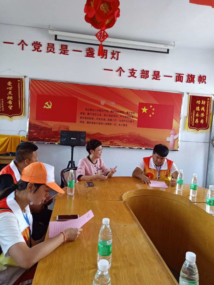 关爱自闭症的孩子视频,关爱智力残疾孩子