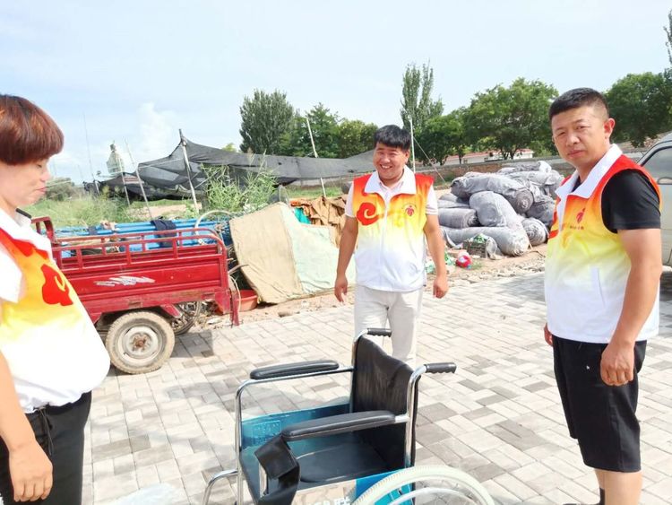 关爱自闭症的孩子视频,关爱智力残疾孩子