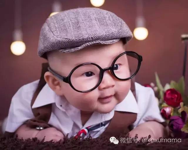 如何防止孩子变成斗鸡眼,宝宝突然变成大小眼怎么办