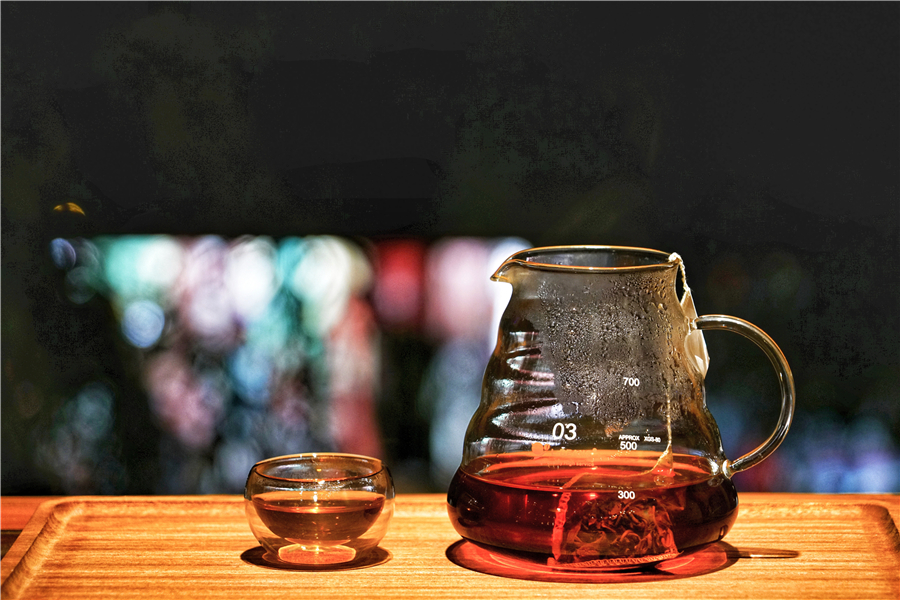 丽江安静的列车上享受着慢生活,丽江慢生活视频