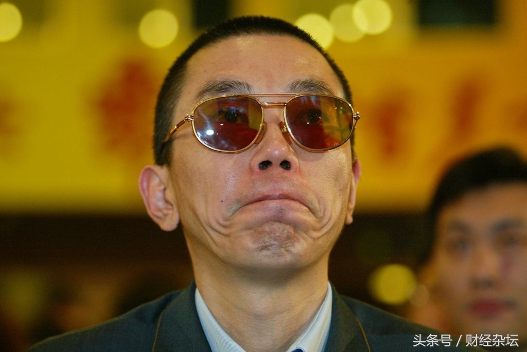 绿能宝神话破灭光伏巨头彭晓峰成老赖:许家印、史玉柱曾站台