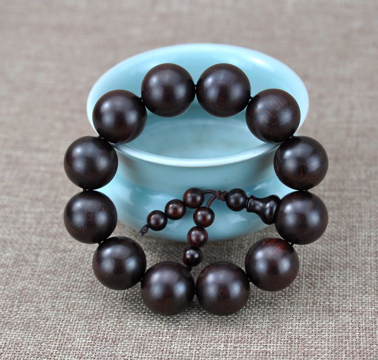 小叶紫檀手串沾水了如何补救,小叶紫檀手串沾水了怎么办