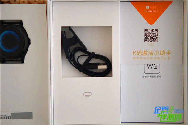 斐讯w2智能手表如何连接手机,斐讯w2智能手表怎么插卡