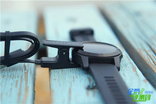 斐讯w2智能手表如何连接手机,斐讯w2智能手表怎么插卡