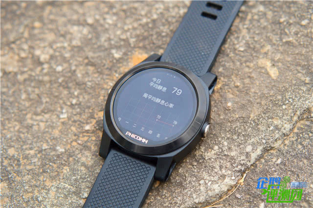 斐讯w2智能手表如何连接手机,斐讯w2智能手表怎么插卡