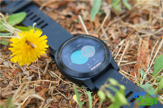 斐讯w2智能手表如何连接手机,斐讯w2智能手表怎么插卡