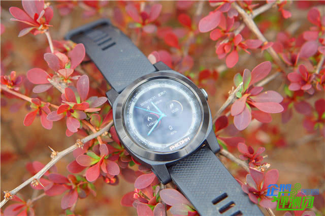 斐讯w2智能手表如何连接手机,斐讯w2智能手表怎么插卡