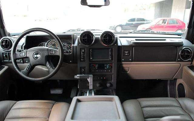 悍马h2几万块,悍马h2为什么卖得那么便宜