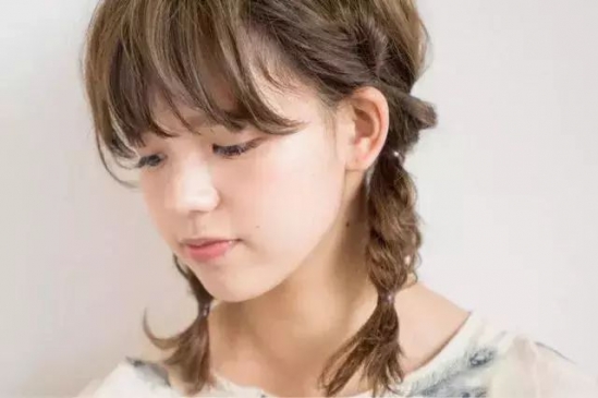 中年妇女发型编发简单又好看,10岁儿童简单编发发型短发教程