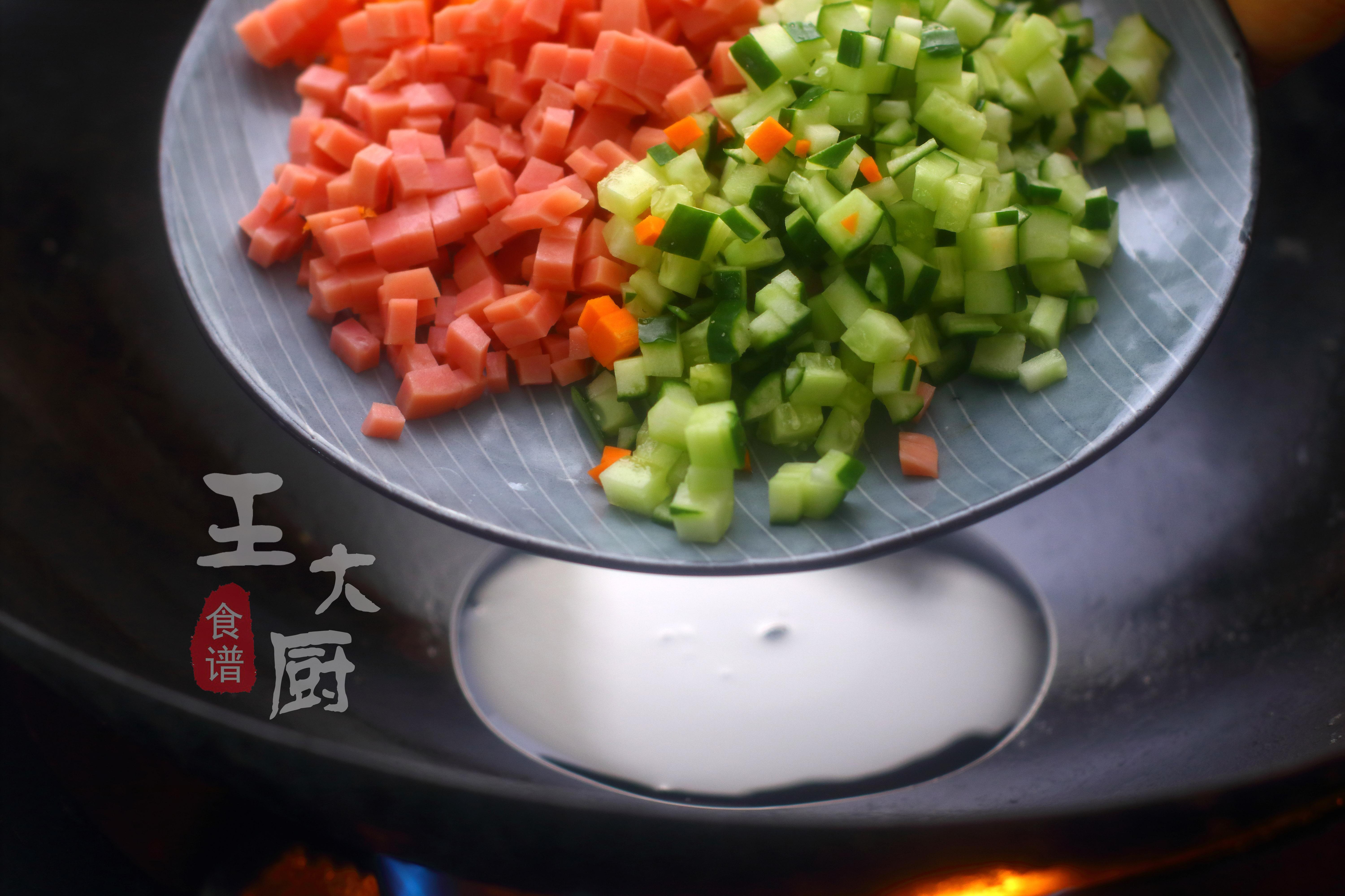 炒饭教程黄金炒饭,正宗黄金炒饭的做法