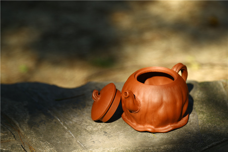 新买的紫砂壶有异味怎么办,紫砂壶放了几年味道刺鼻