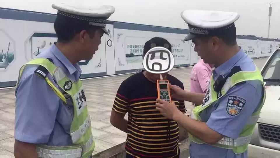 白天被查出酒驾!司机委屈巴巴:我没喝酒啊……