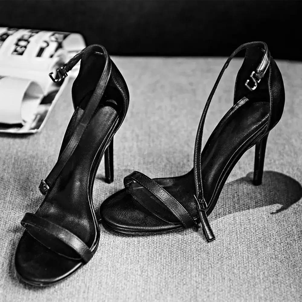 时尚百搭柔软舒适这款鞋超级推荐,目前穿得最舒服的几款鞋