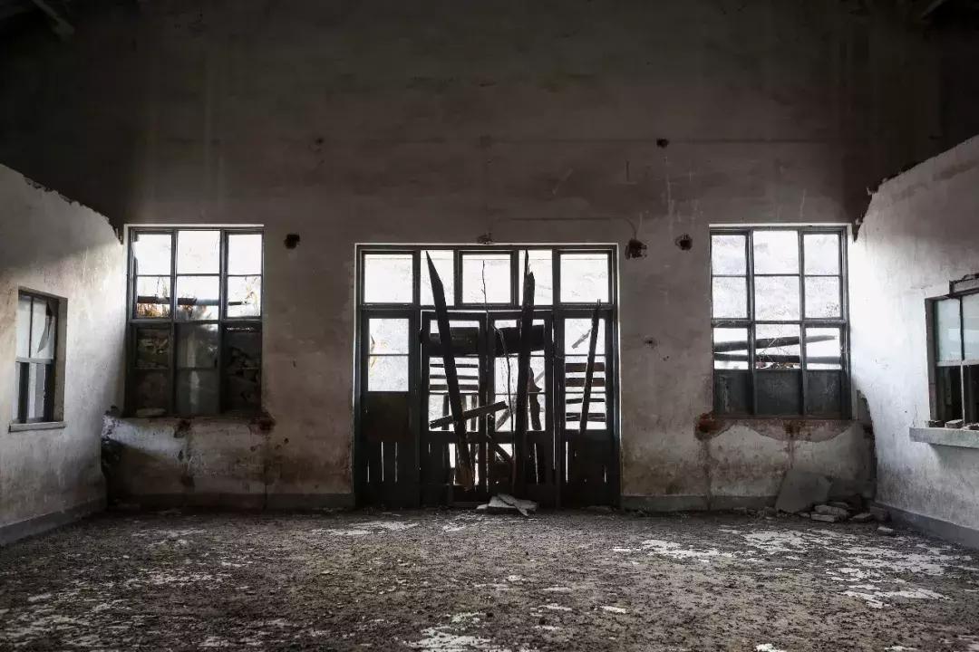 城市探索废墟探险,探索城市废墟