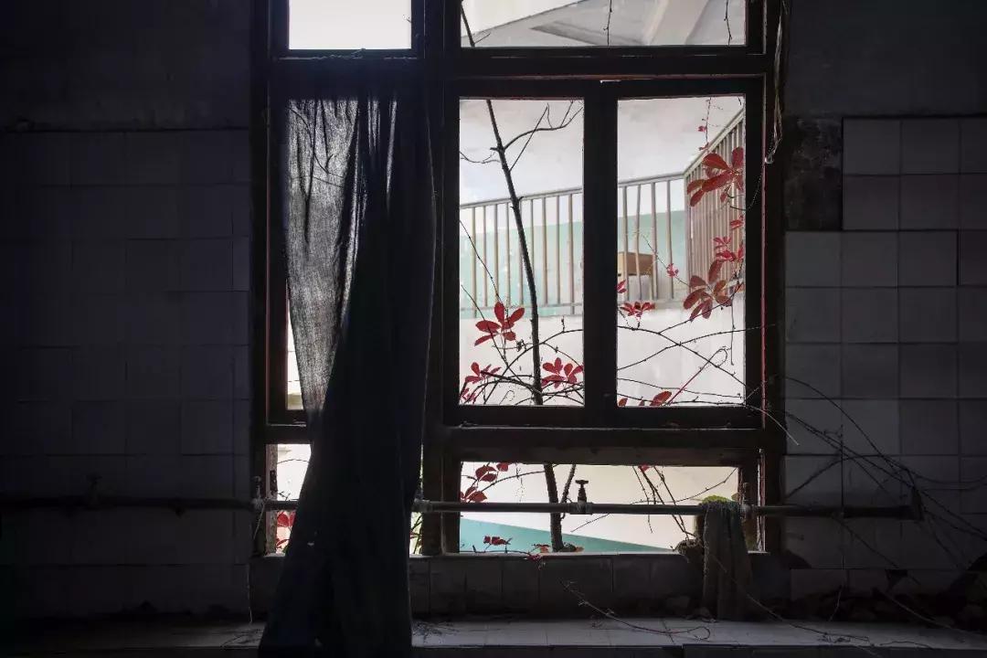 城市探索废墟探险,探索城市废墟