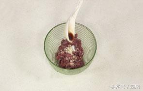 菠萝加牛肉好吃吗,菠萝牛肉配什么菜好吃一点