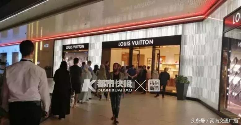 1次性买5只Chanel包！土耳其里拉暴跌，中国代购疯狂买奢侈品