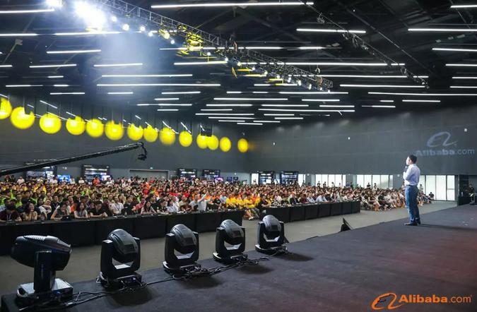 前NBA球星搞起“代购”从阿里巴巴国际站批发熊猫服“倒卖”美国